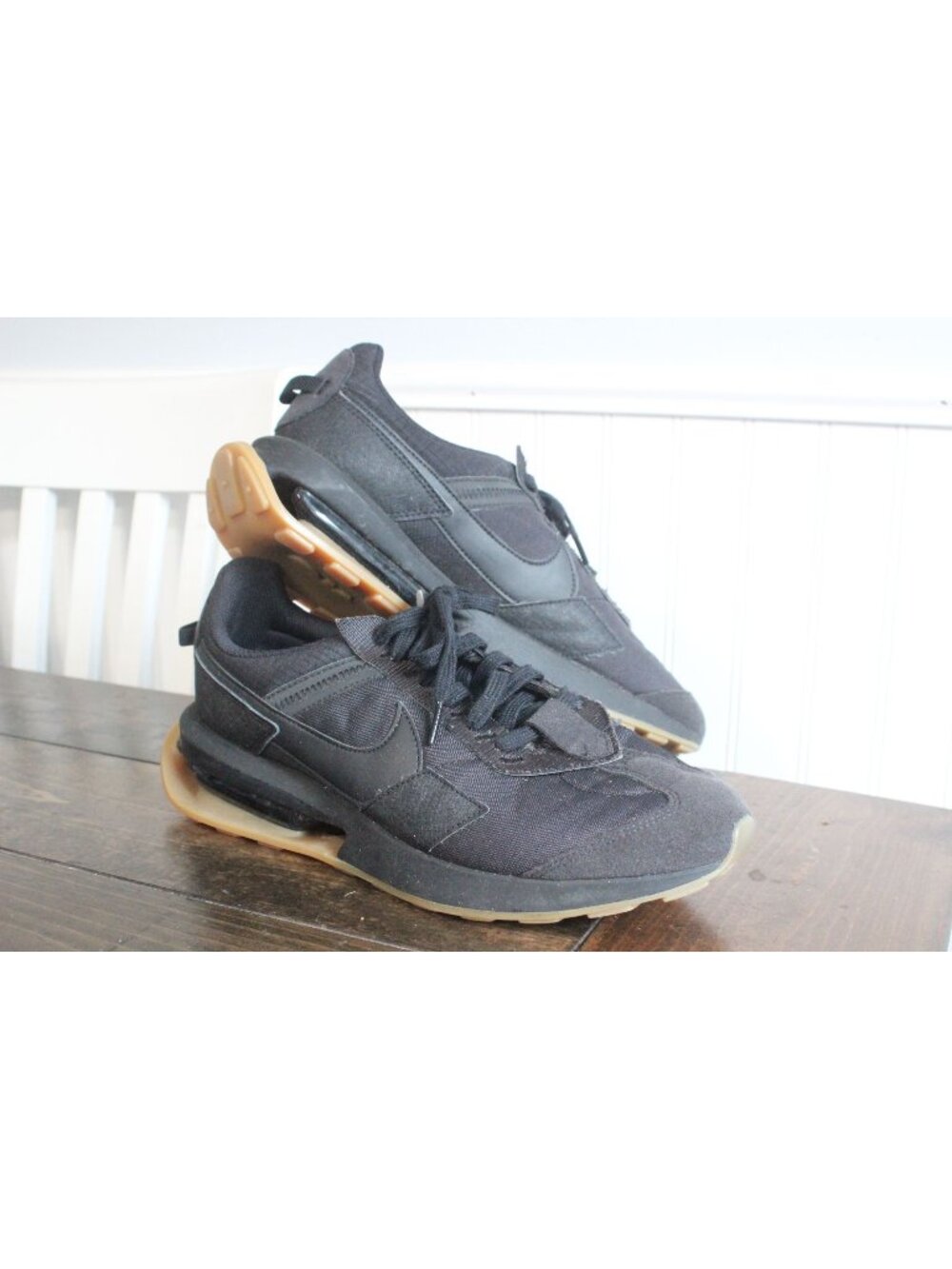 Nike Air Max Pre-day Sneakers Black & Gum Sole Mens Size 12 Athletic Shoes